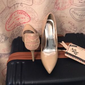 Sexy women’s 4” nude heels